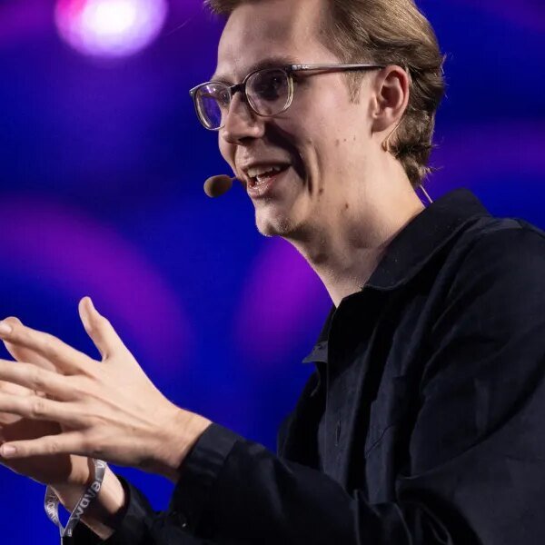 Letter from Legora CEO on elevating $550 million to convey AI to…