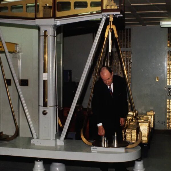 The US has the biggest gold reserve. But repricing it to $1&hellip;