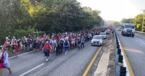 Another Massive Migrant Caravan Marches Through Mexico Toward US Border – Migrants Say They Hope Democrats Win Midterm Elections (VIDEO)