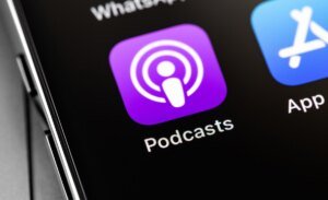 Apple discloses deal to rent crew and license tech from customized podcast startup Huxe