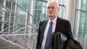 Germany’s ex-BND chief August Hanning arrested on treason prices