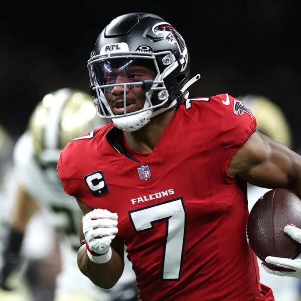 Falcons flip primetime doubters into believers behind Bijan Robinson’s back-to-back masterpieces