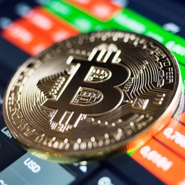 AI Predicts BTC as Bitcoin Beats Gold and Stocks Again