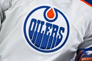 NHL Rumors: Darren Dreger pegs Oilers to be “front-runner” for Eastern Conference heart 