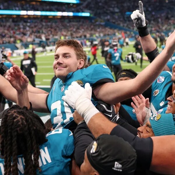 Jaguars kicker sticks it to Eagles followers after nailing game-winning 57-yard subject&hellip;