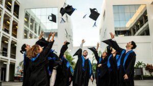 New Gallup ballot finds 80% of employers nonetheless desire school levels