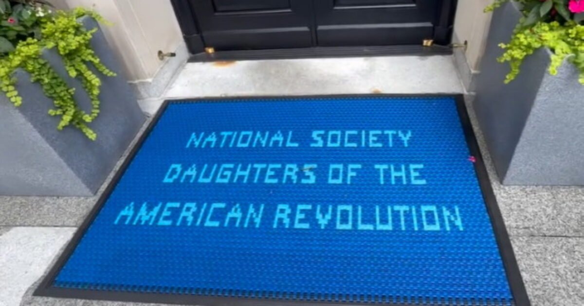 Daughters of the American Revolution Boots Texas Chapter for Objecting to Allowing Trans Women to Join * The Gateway Pundit * by Mike LaChance