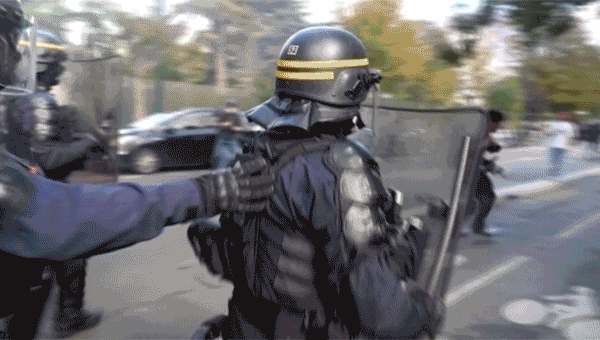 French pupil protests unfold throughout Paris area amid violent clashes