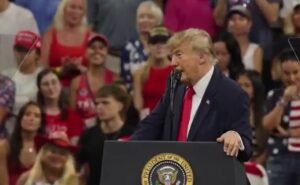 Trump Mentally Collapses At Disastrous Florida Rally As Blue Wave Approaches