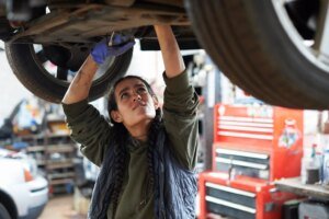 CarParts.com: Insider Buying Could Signal Inflection Point (Earnings Preview)