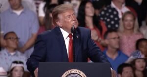 Texas Rallygoers Heckle and Pour Water on Leftist Protestors at Trump Rally in San Antonio (VIDEOS) * The Gateway Pundit * by Cristina Laila