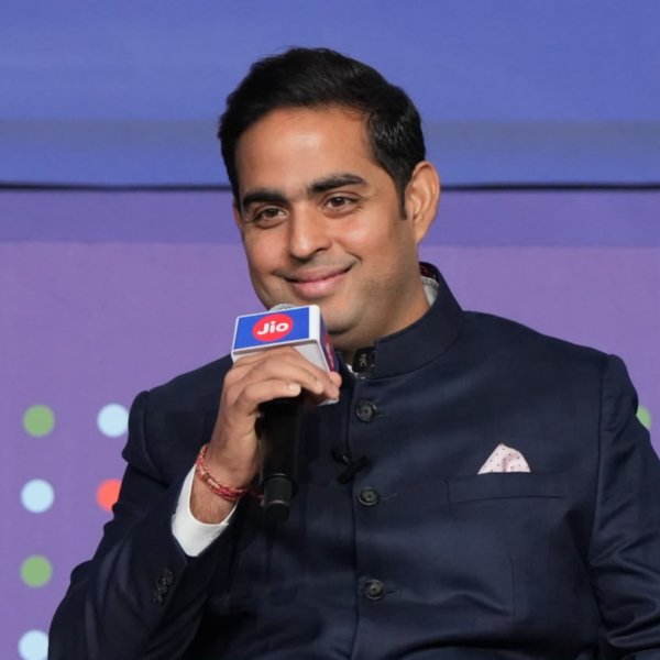 Jio shares surge 21% in market debut after blockbuster India IPO