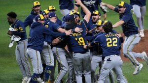 Brewers win World Series for first time in franchise historical past with Game 5 victory over Rays