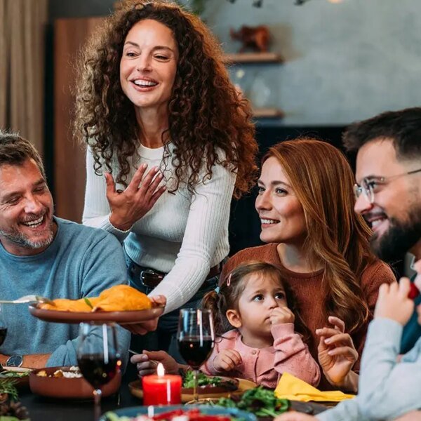 Robert Irvine and USAA launch new meals program for army households