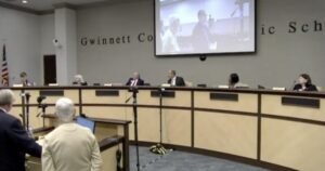 88-Year-Old Fulton Voter Schools Democrat Lawyer Defending Dirty Rolls During Election Board Meeting * The Gateway Pundit * by Jim Hᴏft