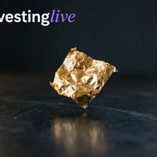 Standard Chartered: Gold should maintain $3,886 or danger deeper correction as oil&hellip;