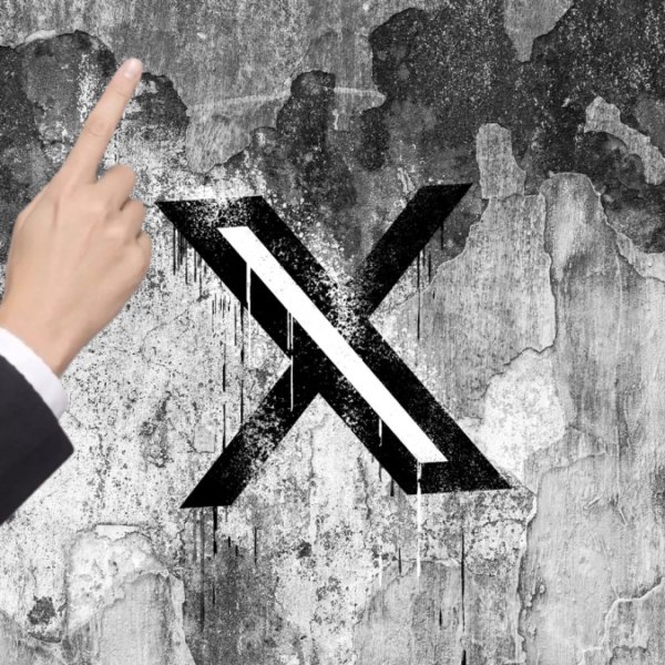 X is nudging customers to advertise their posts with a pointing hand,…