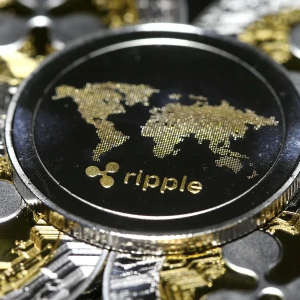 XRP Price Forecast: Binance Whale Flows and Key Levels