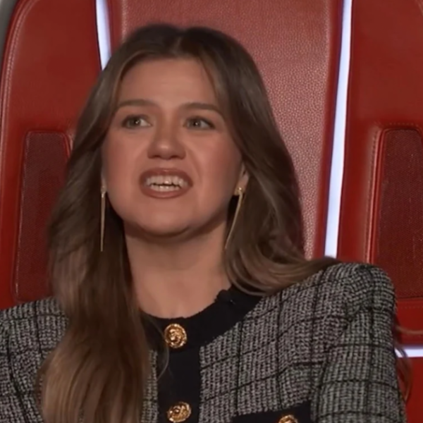 WATCH: Brooklyn Store Releases Footage of Kelly Clarkson’s Visit as Owner Says&hellip;